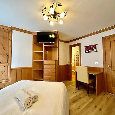 Family Ski-in Ski-out فندق مبيت وإفطار 4*