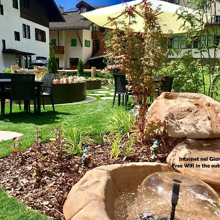 Family Ski-in Ski-out فندق مبيت وإفطار 4*