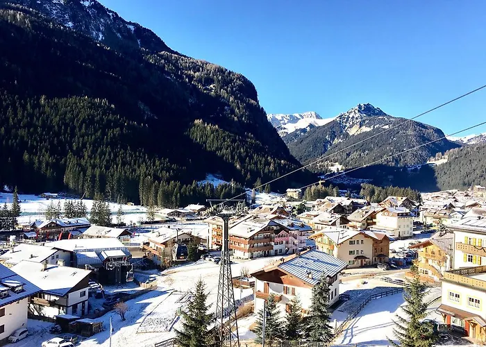 Family Ski-in Ski-out Bed and breakfast Canazei
