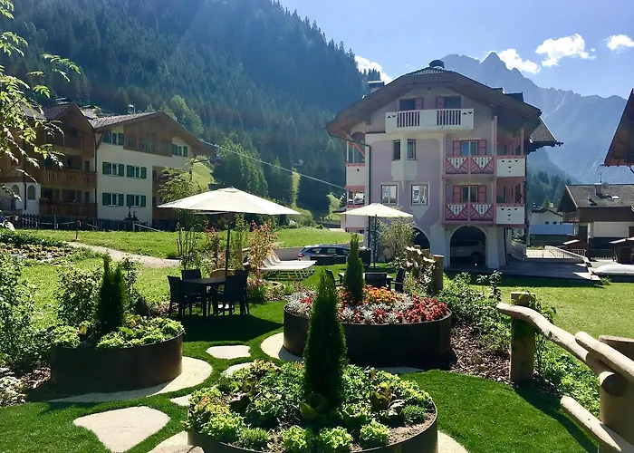 B&B Family Accommodation Canazei Bike Friendly Bed and Breakfast