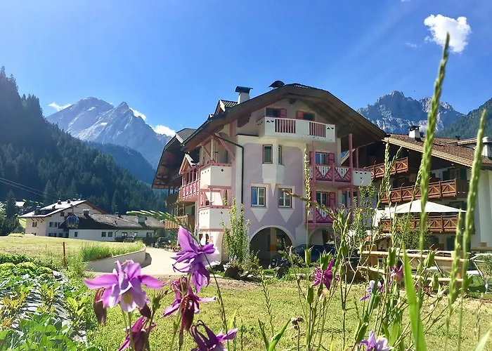 B&B Family Accommodation Canazei Bike Friendly 3* Canazei